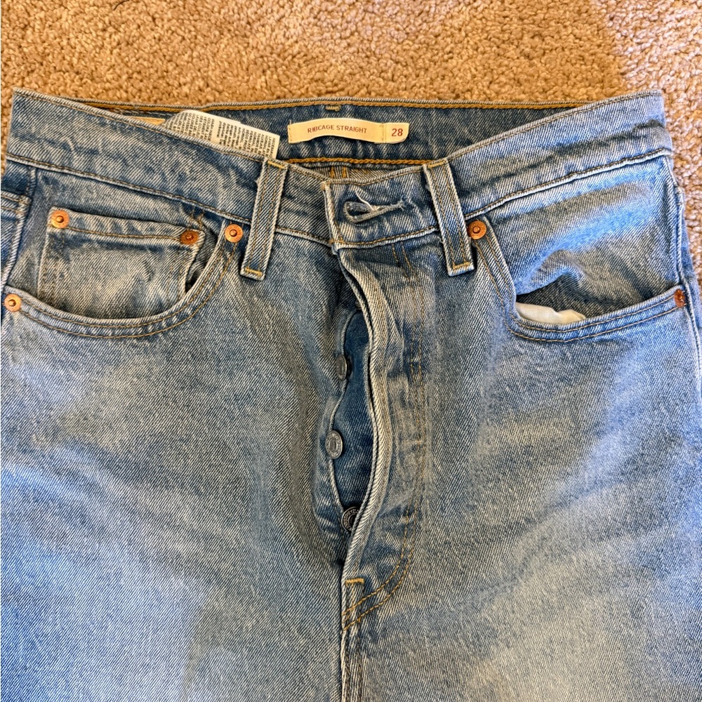 Light Blue Women’s Straight Jeans - Size 28